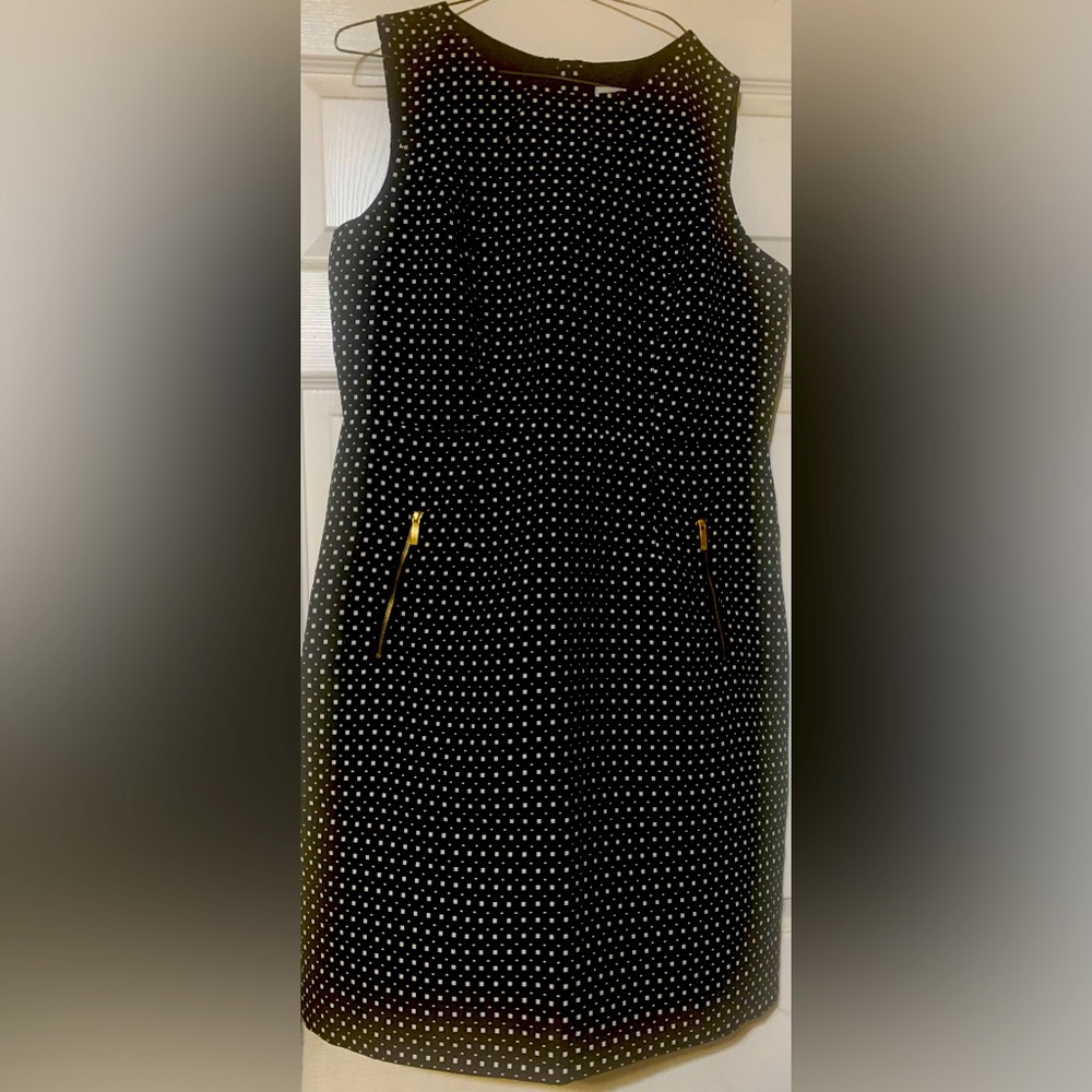 Liz Claiborne Dress With Zippered Pockets Zippered Back Size 14 Black/White